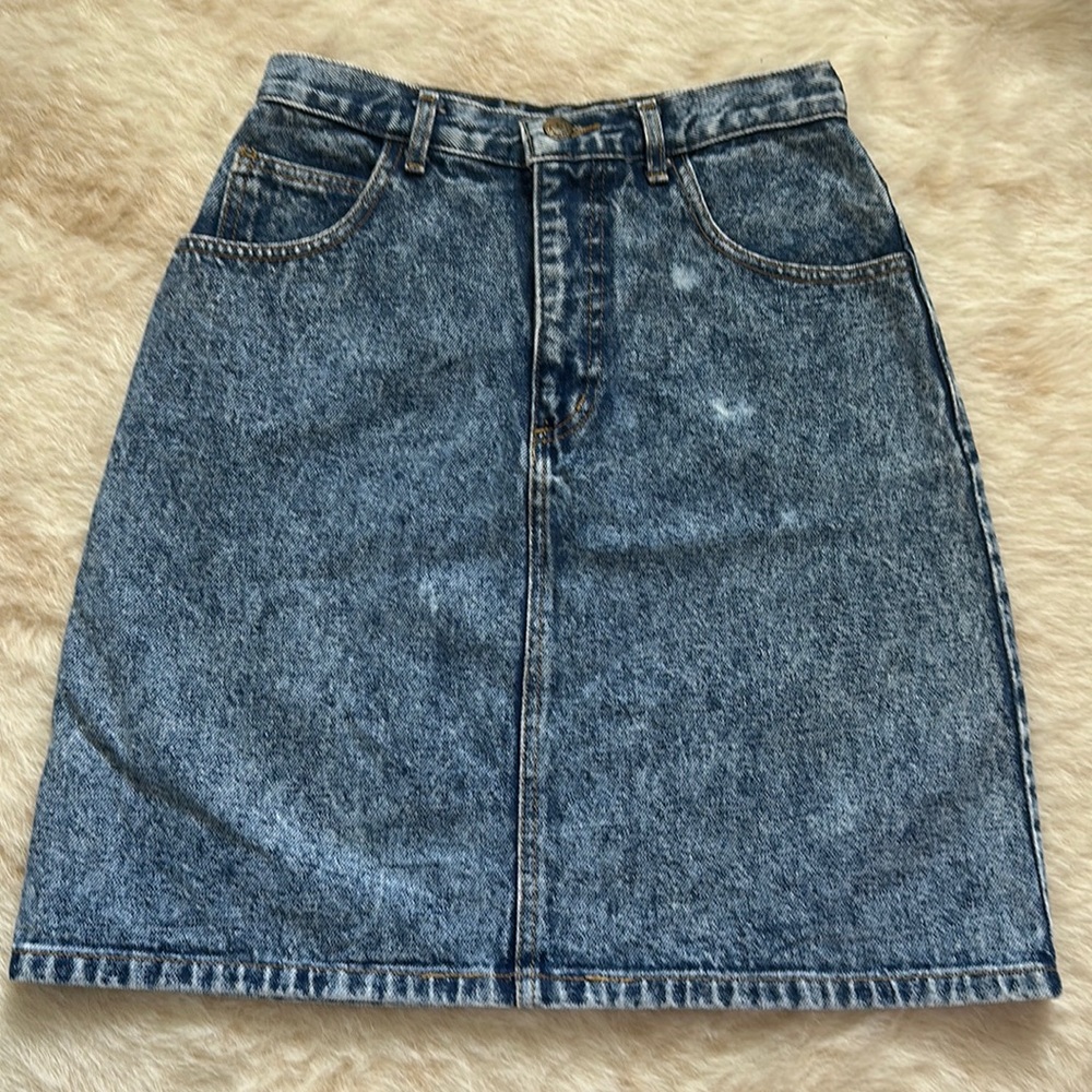 SUPER RARE Guess vintage denim mini skirt